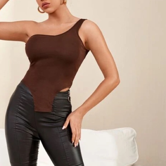 One shoulder solid top - Picture 3 of 4